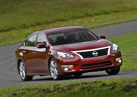 Are nissan altimas good cars. Things To Know About Are nissan altimas good cars. 